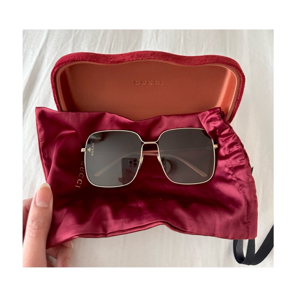 SQUARE GUCCI SUNGLASSES